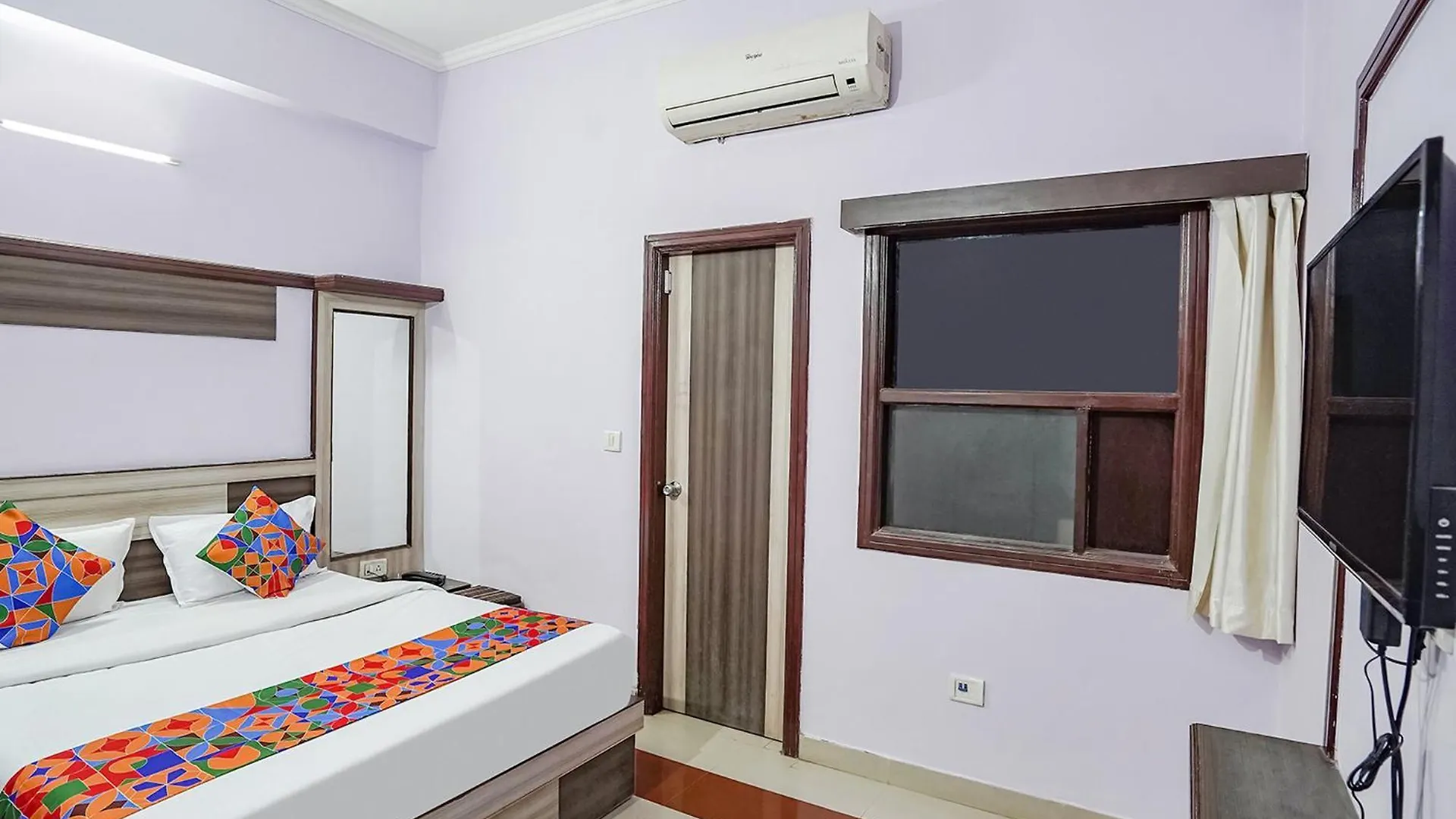 Hotel Castle View Agra   Agra (Uttar Pradesh)