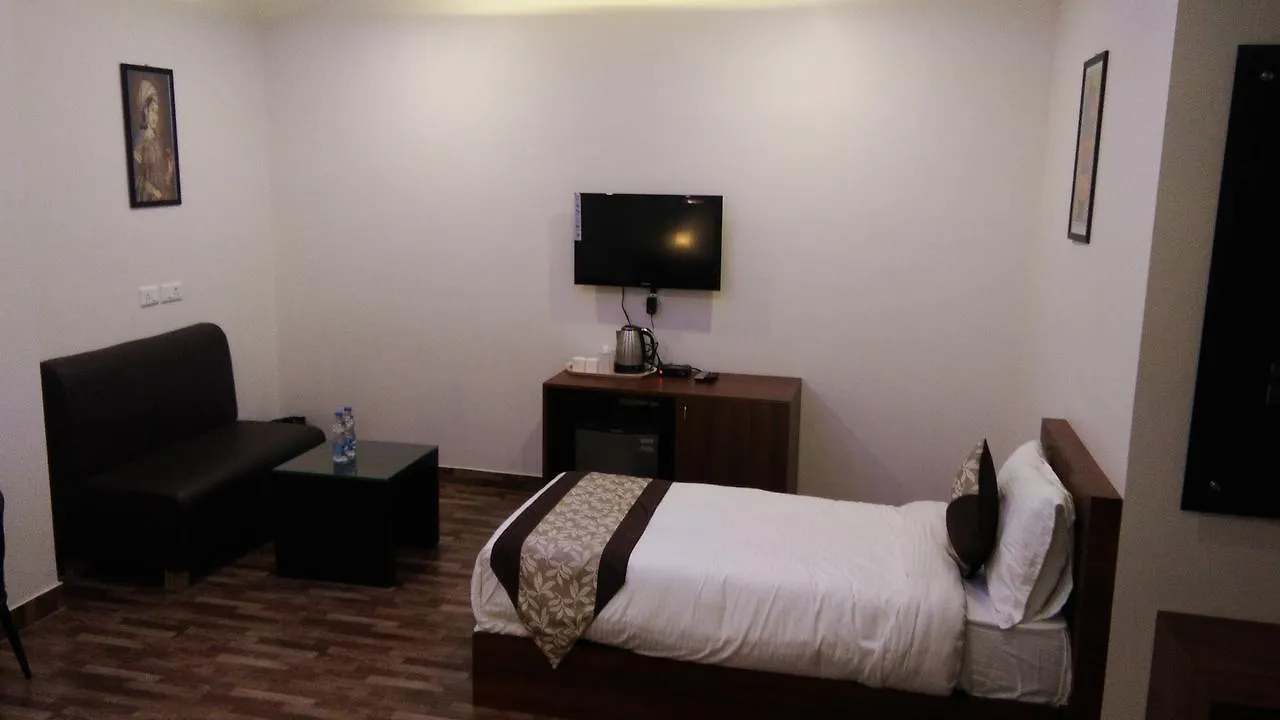 Hotel Castle View Agra   Agra (Uttar Pradesh)